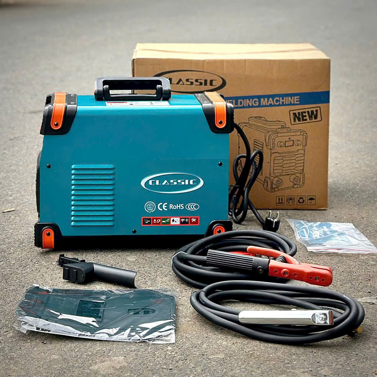 1819865972826899676 (1)